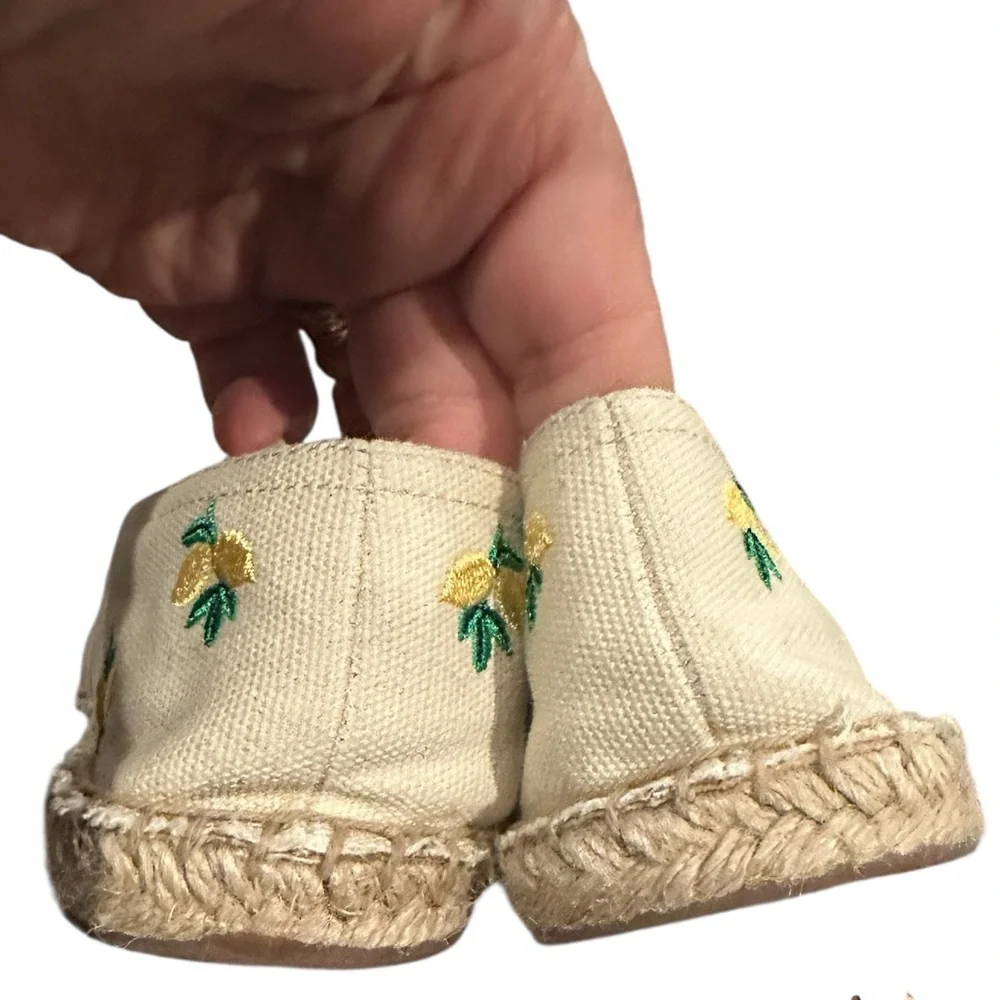 Talbots Izzy Lemon Knotted Canvas Cream Flat Espadrilles Embroidery Shoes 6.5